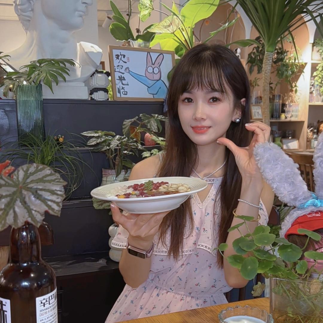 邹邹来了