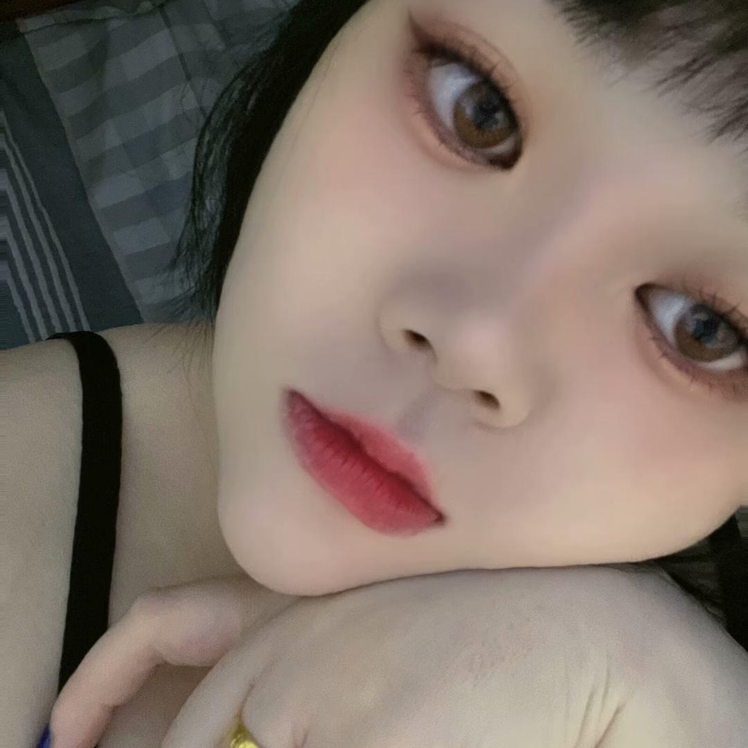 有 钱 🌸 •