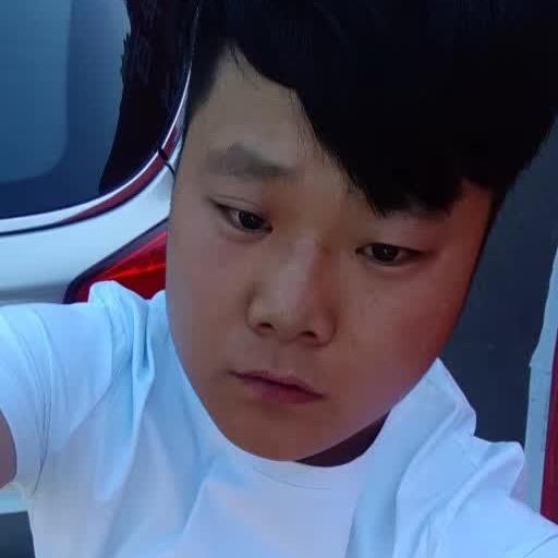 刘丢丢。