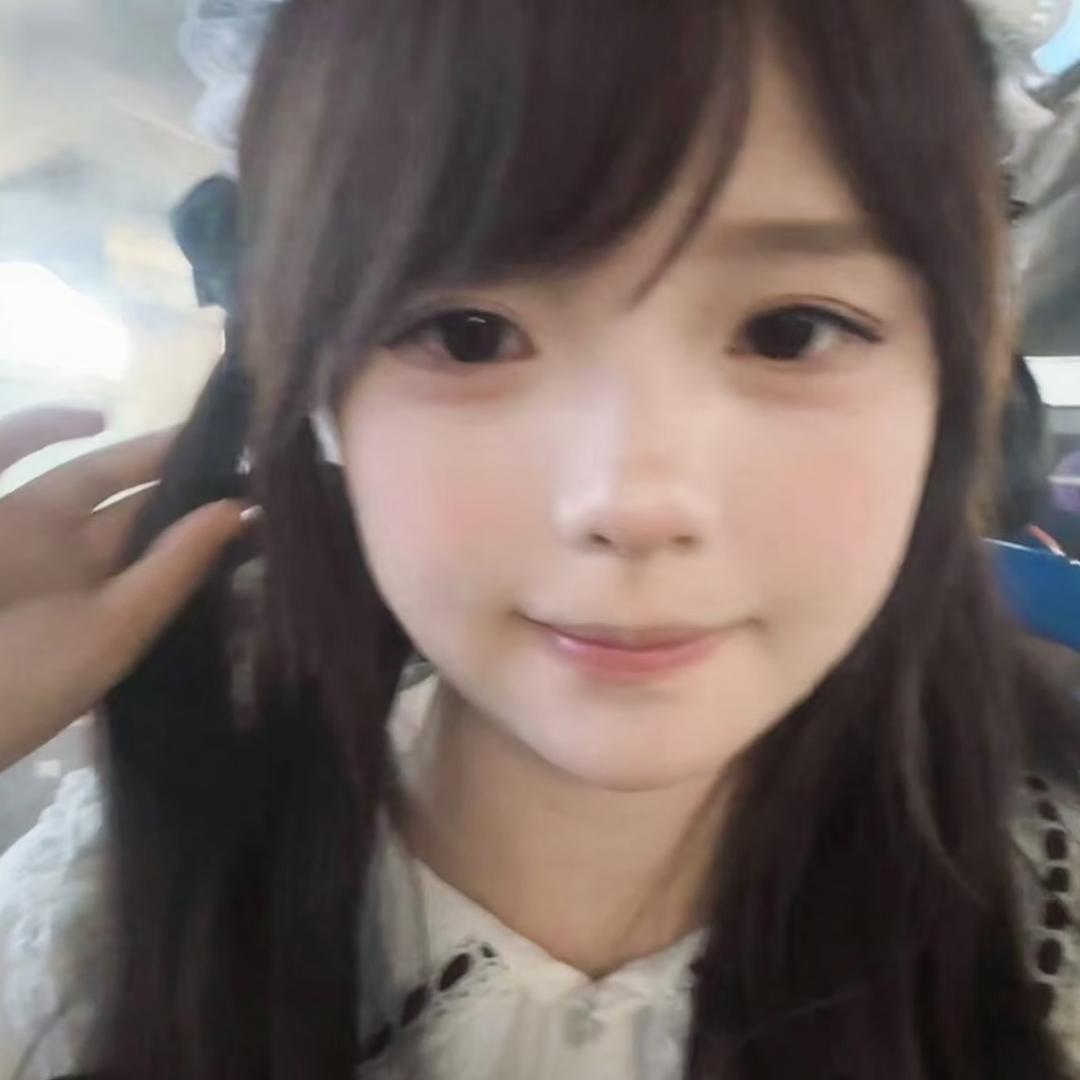 吃面包的烤蛋挞