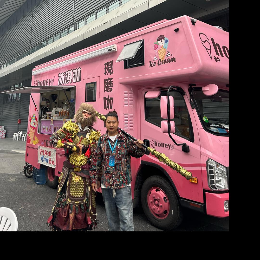 小学毕业的刘老师