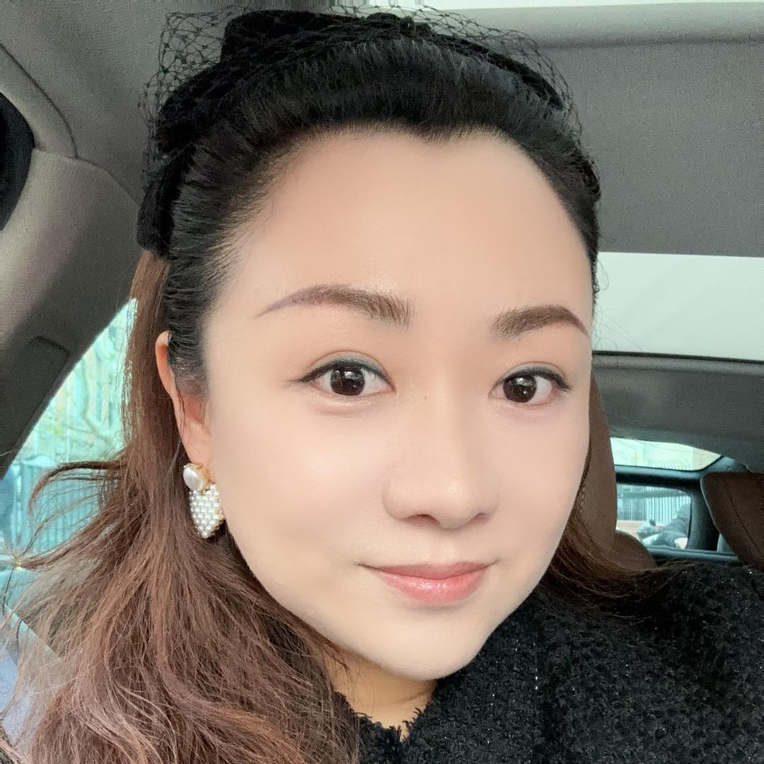 Lily怕吃胖