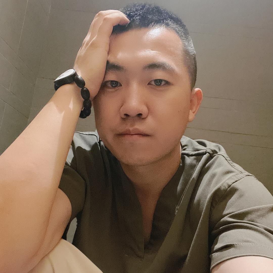 赵 越 ®