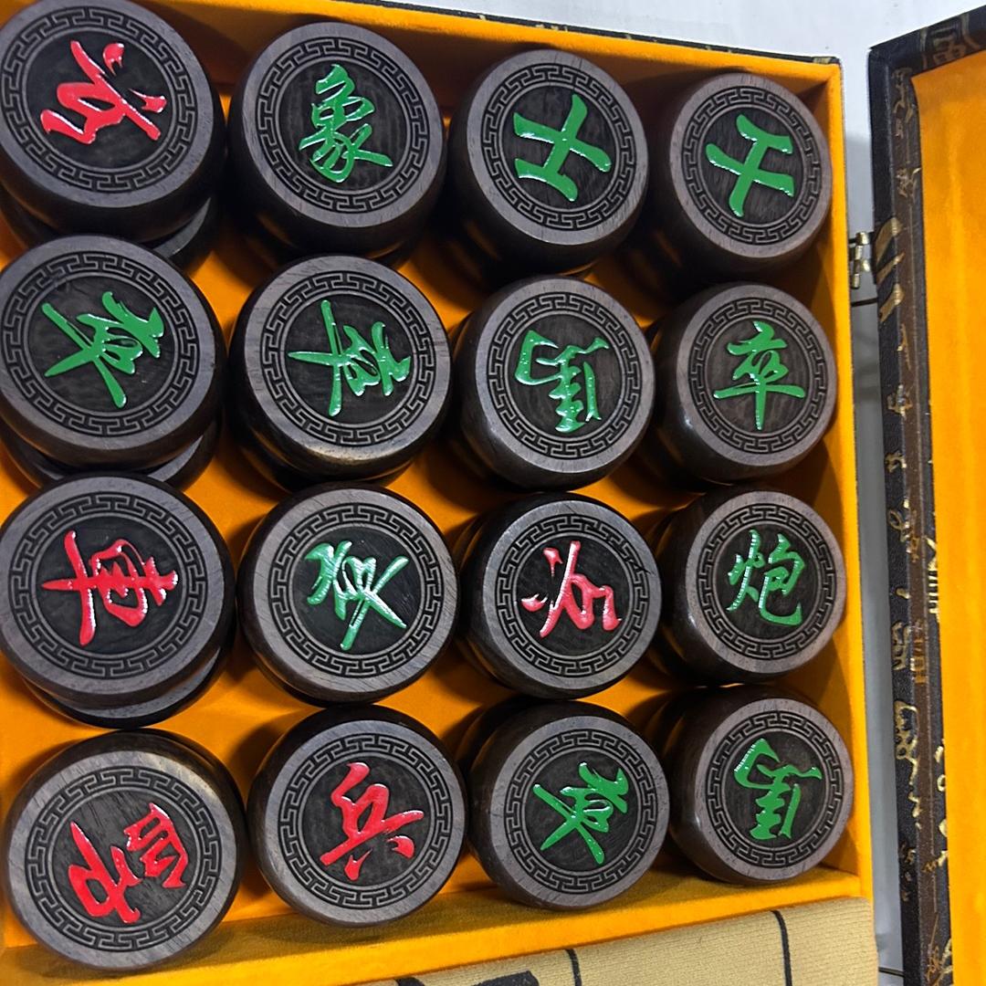 聆虞远商美妆工具专卖店