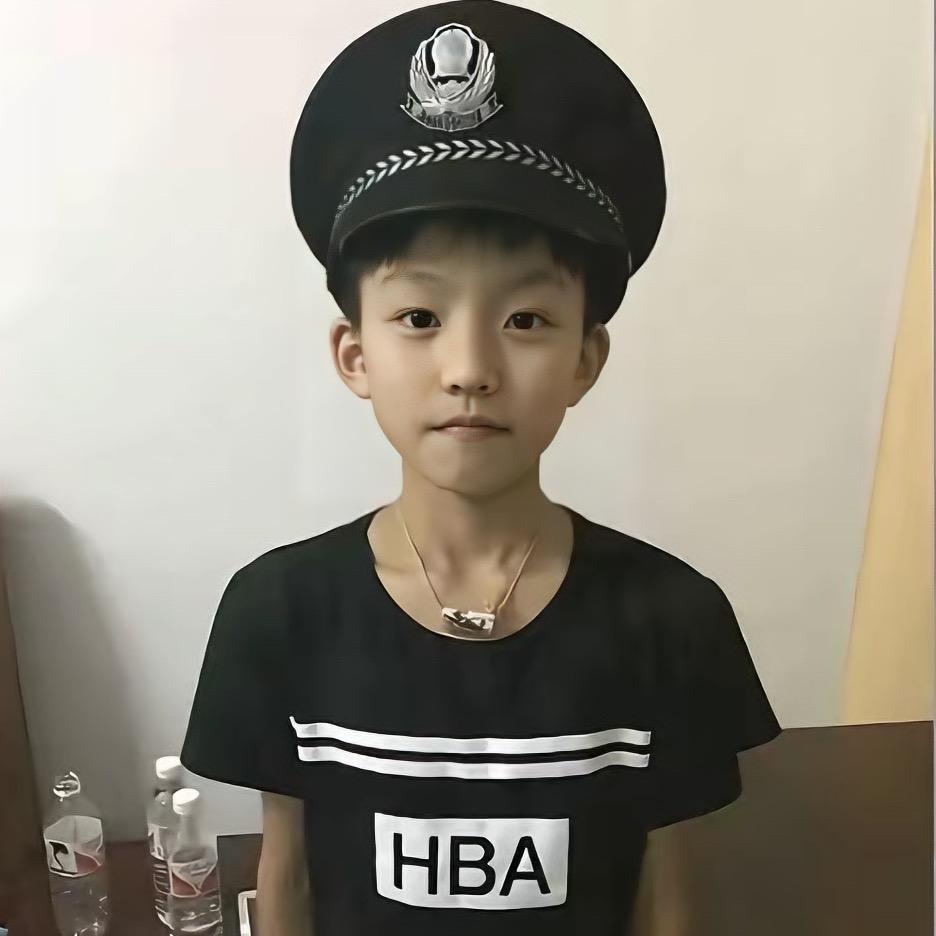 嘉文.