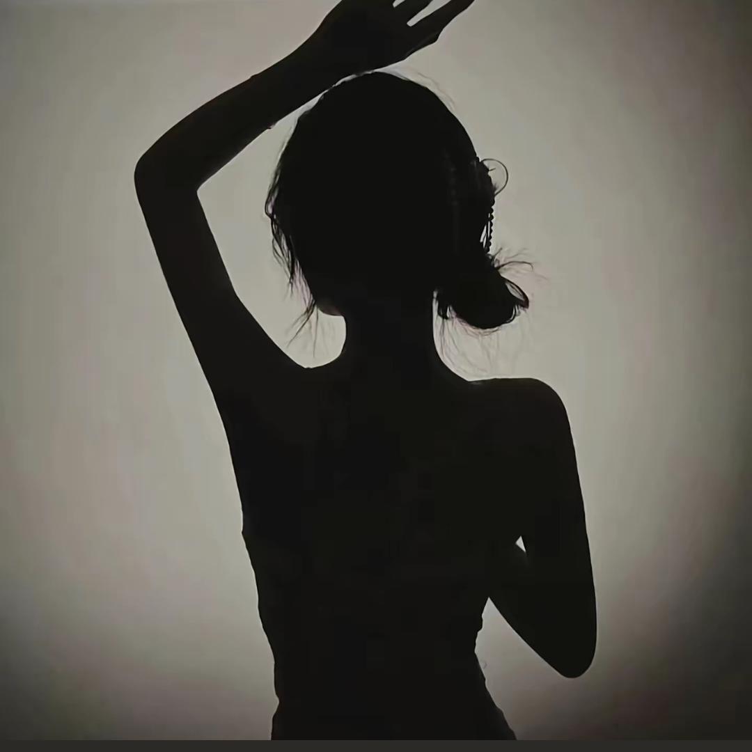 丝妹儿 (外号丝袜😜）