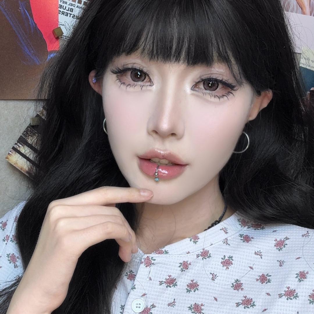 美女在干嘛