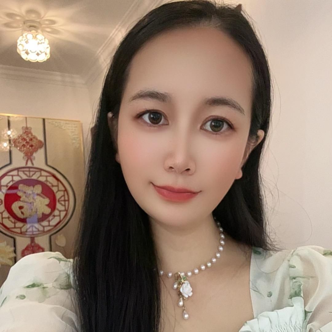 兰兰（请不要连着点赞）