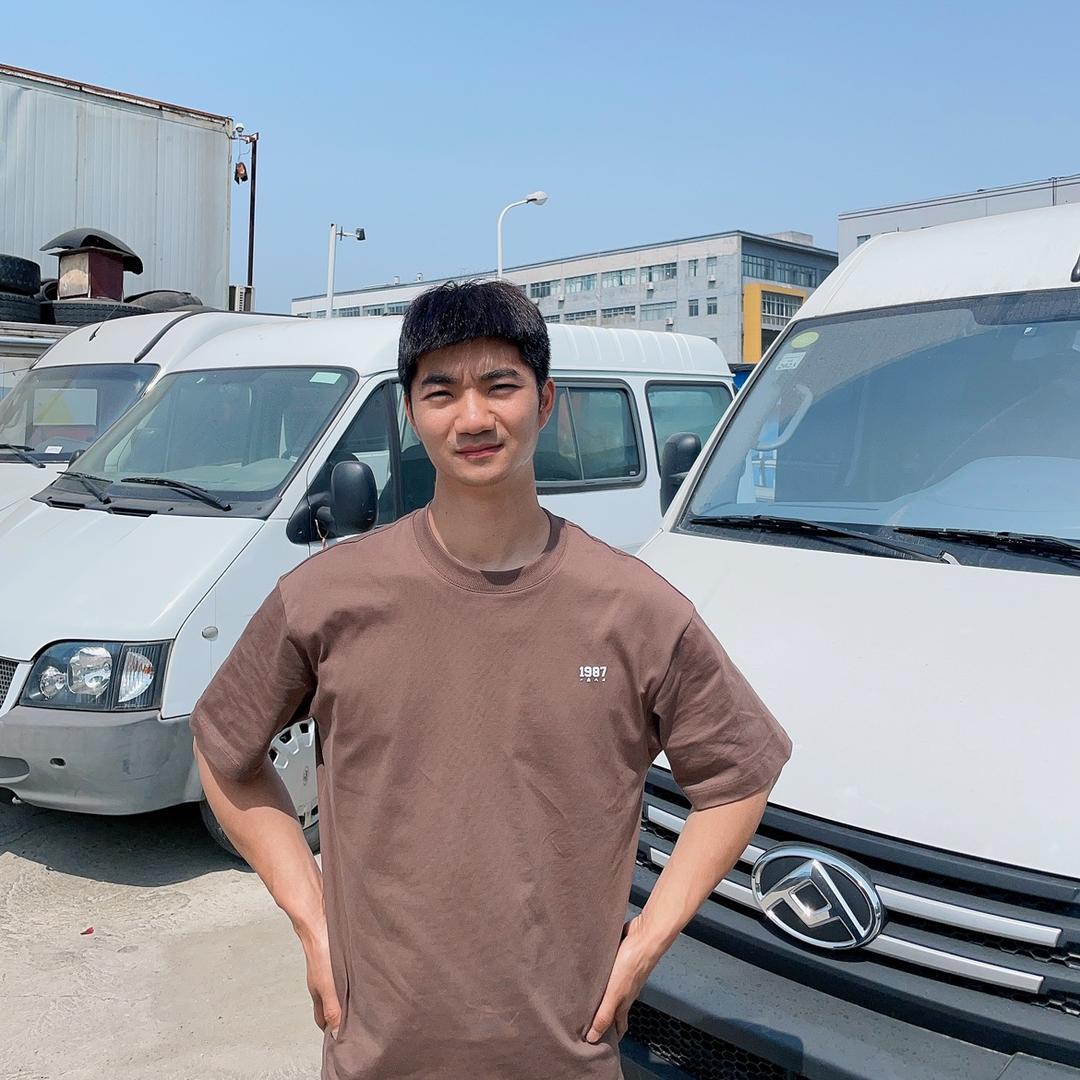无锡锦鸿面包车