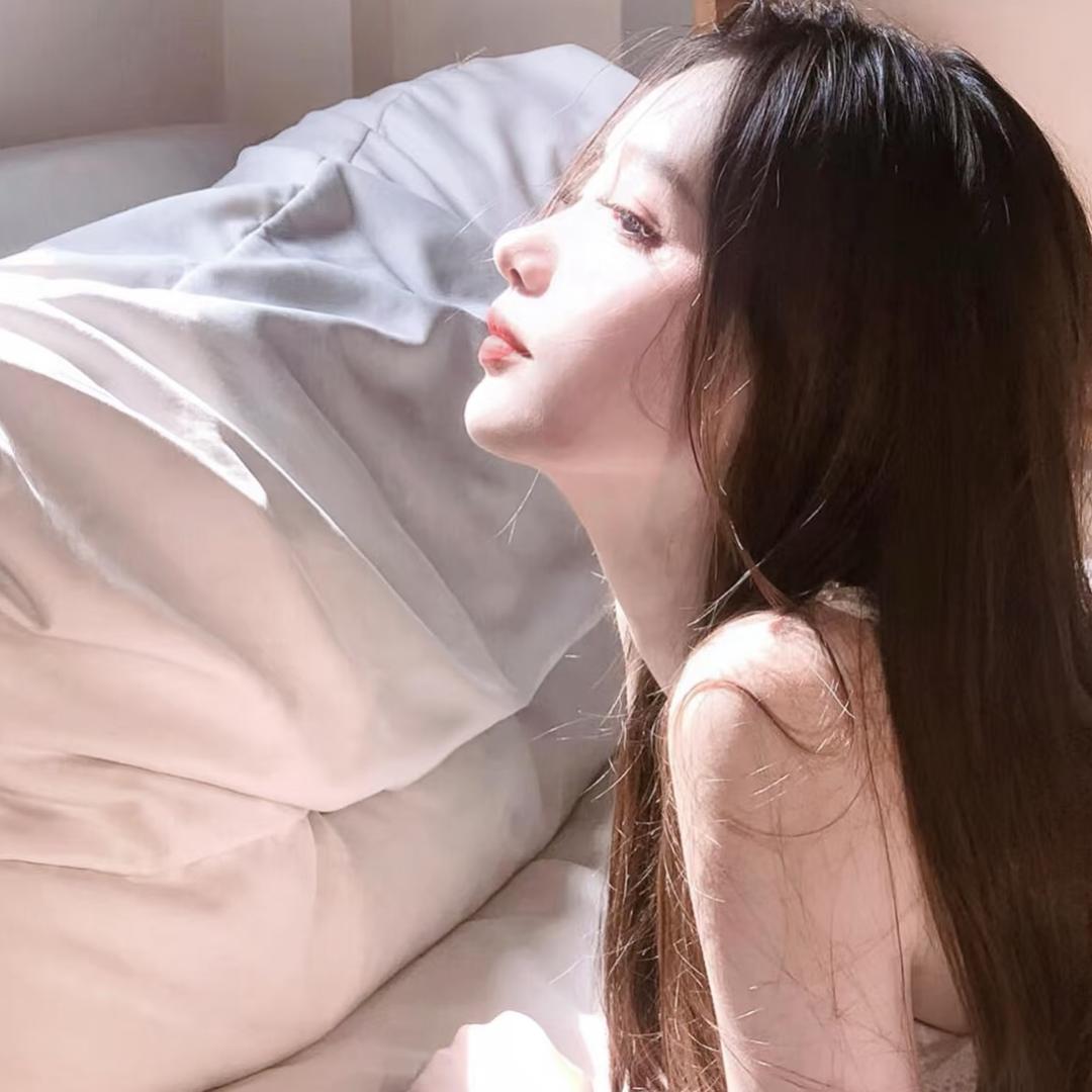 月一.