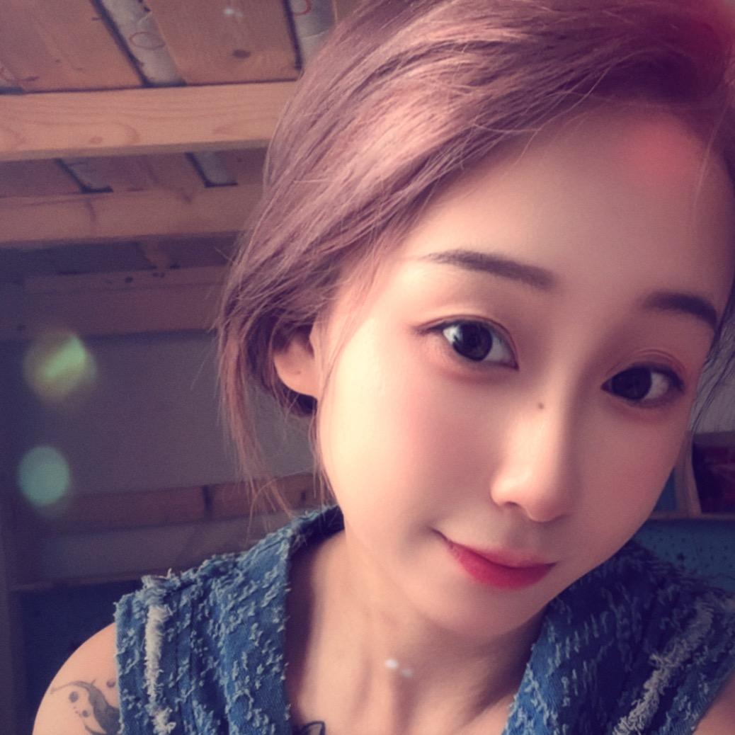 A**。   钟楼老字号何氏钵钵鸡🌹