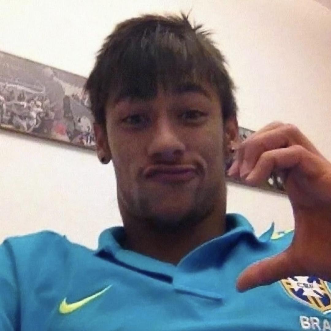 𝐸𝑘𝑖𝑡𝑖𝑘𝑒-𝟐𝟐