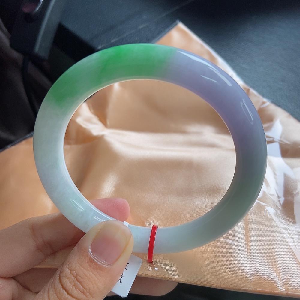 开心翡翠手镯店