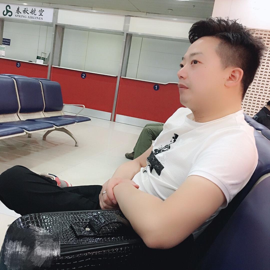 汉中美发小剪刀✂️亮亮