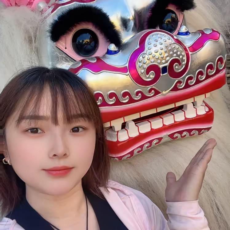 梁山小白狮(莹莹)全国接单