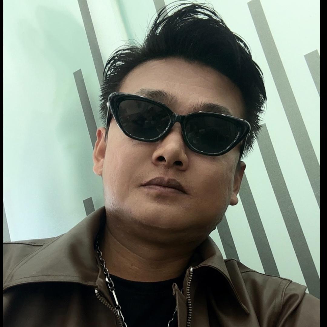 发型师晓东（店里招人）