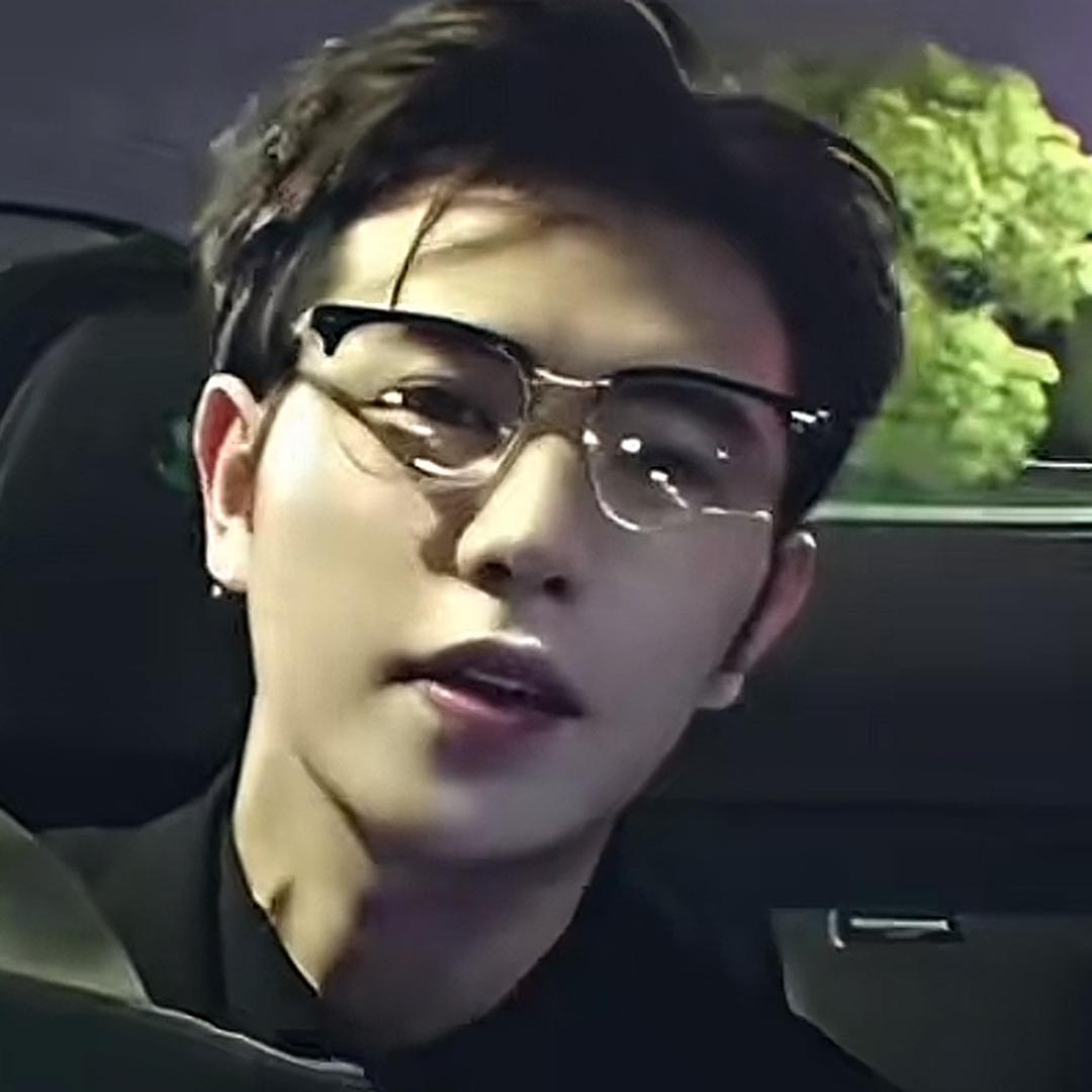 脚趾拇抓得邦紧