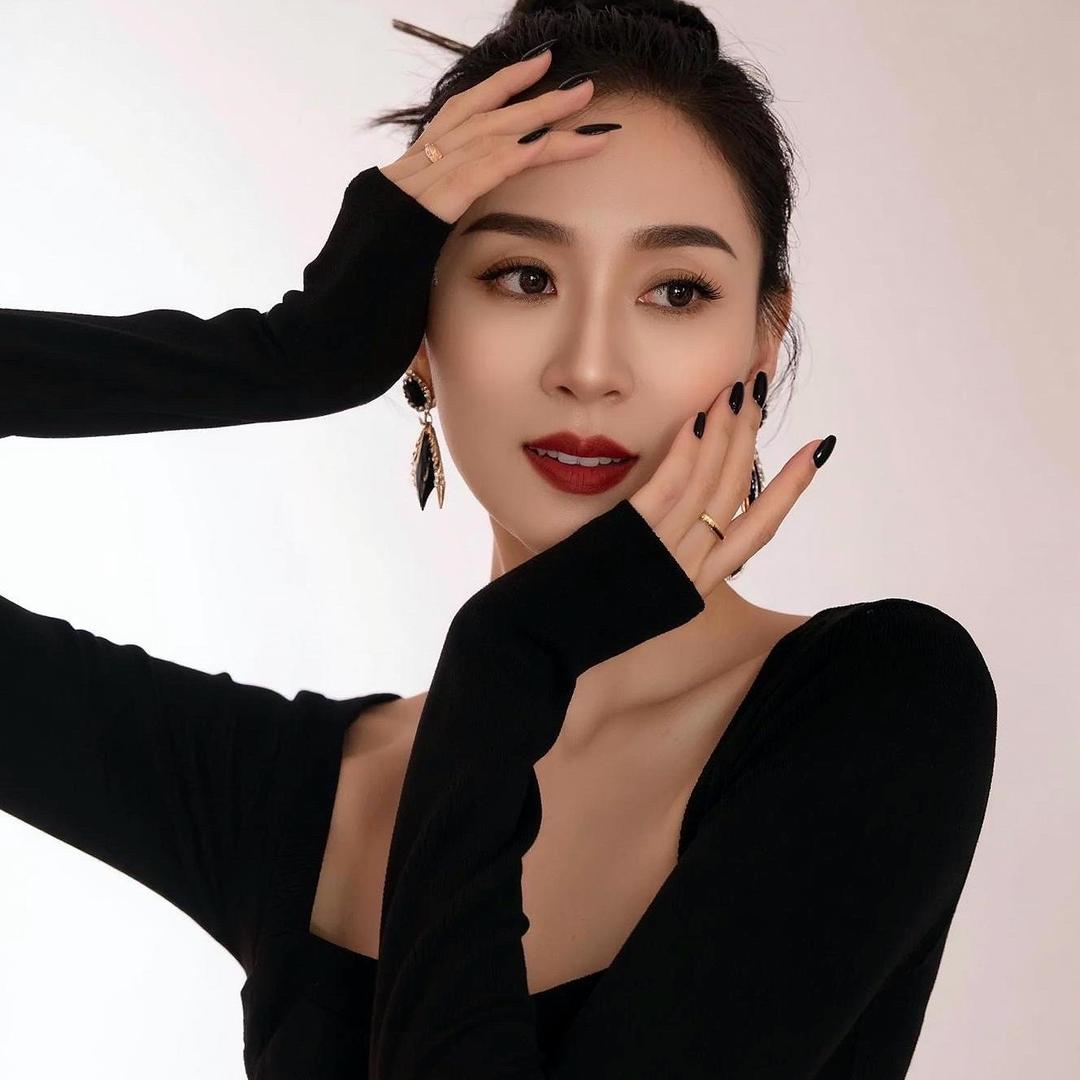 草莓🍓没烦恼_ 轩³¹⁹🌴