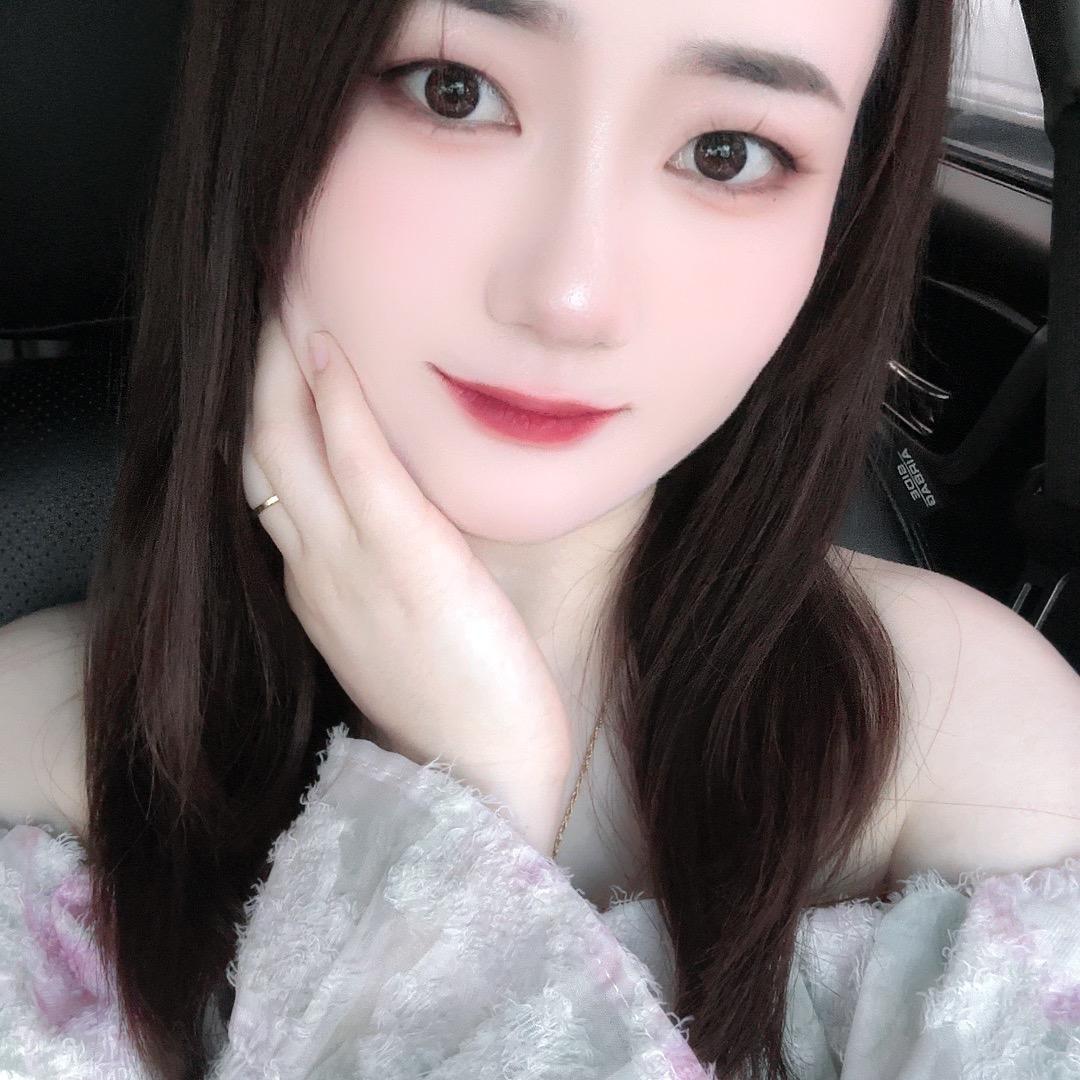 舔奶盖的小仙女🎀