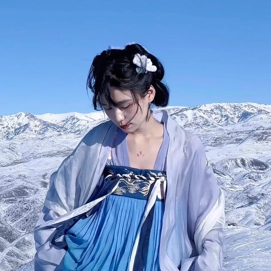 沈衍想滑雪✨