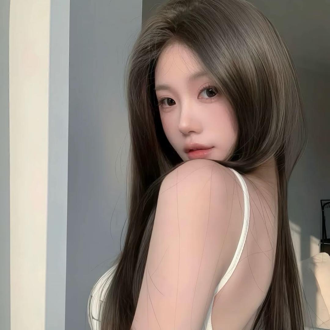 蓝伽最美鹿呦呦（自封）