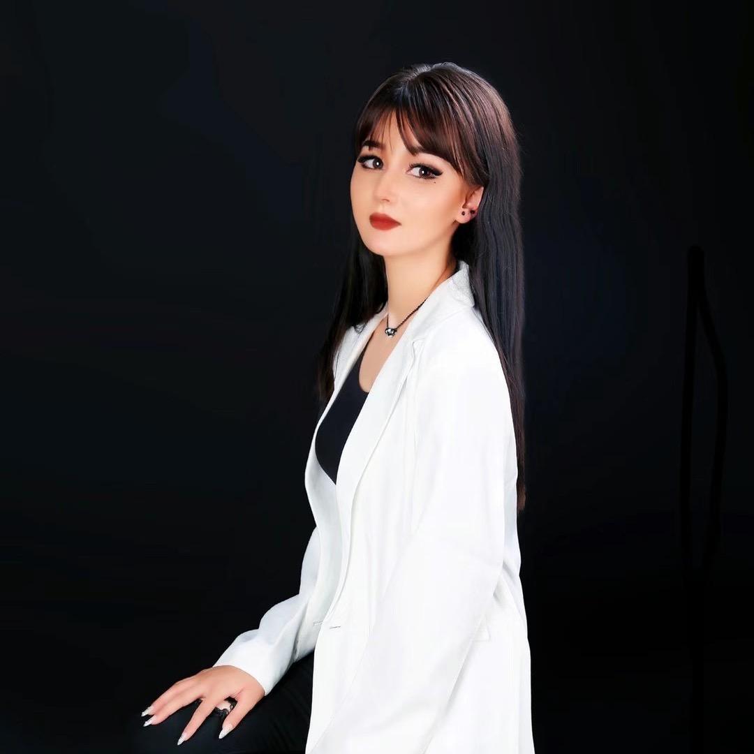阿克陶县魔镜美容美发店