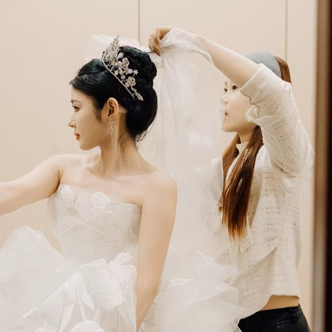 石家庄化妆师vivi（薇薇）