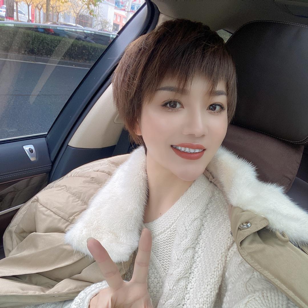 雯雯～👄👄