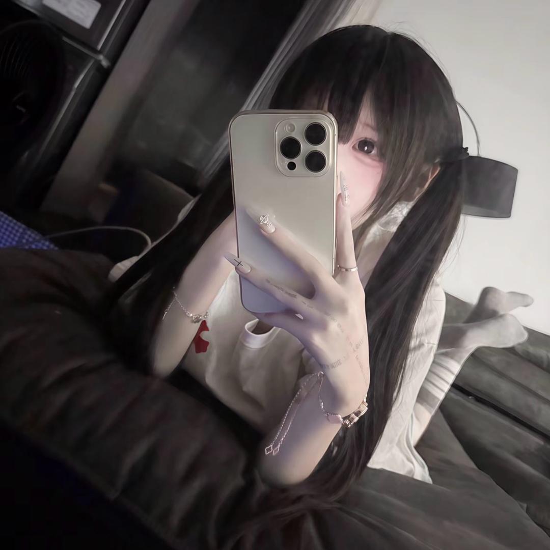 ˶>ᗜ<˶