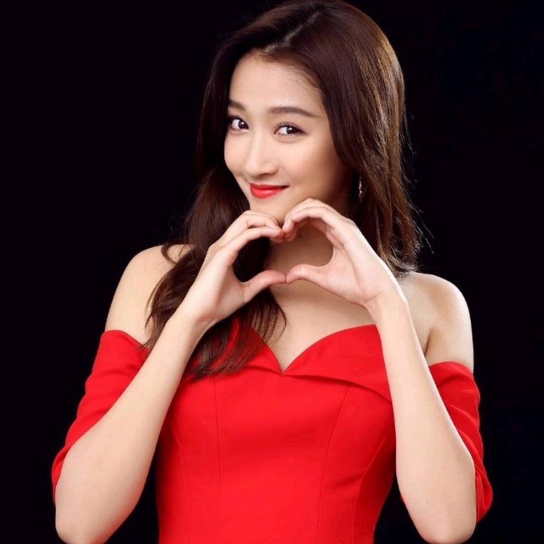 娜娜衣橱