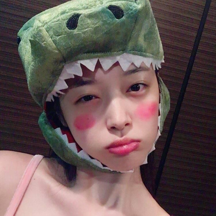 孑然