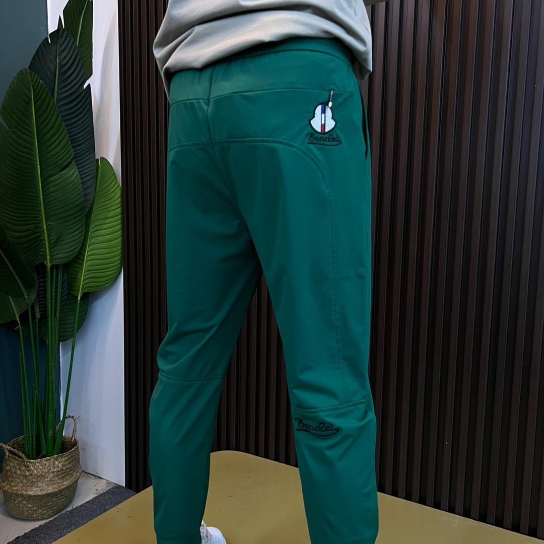 思宝男装店