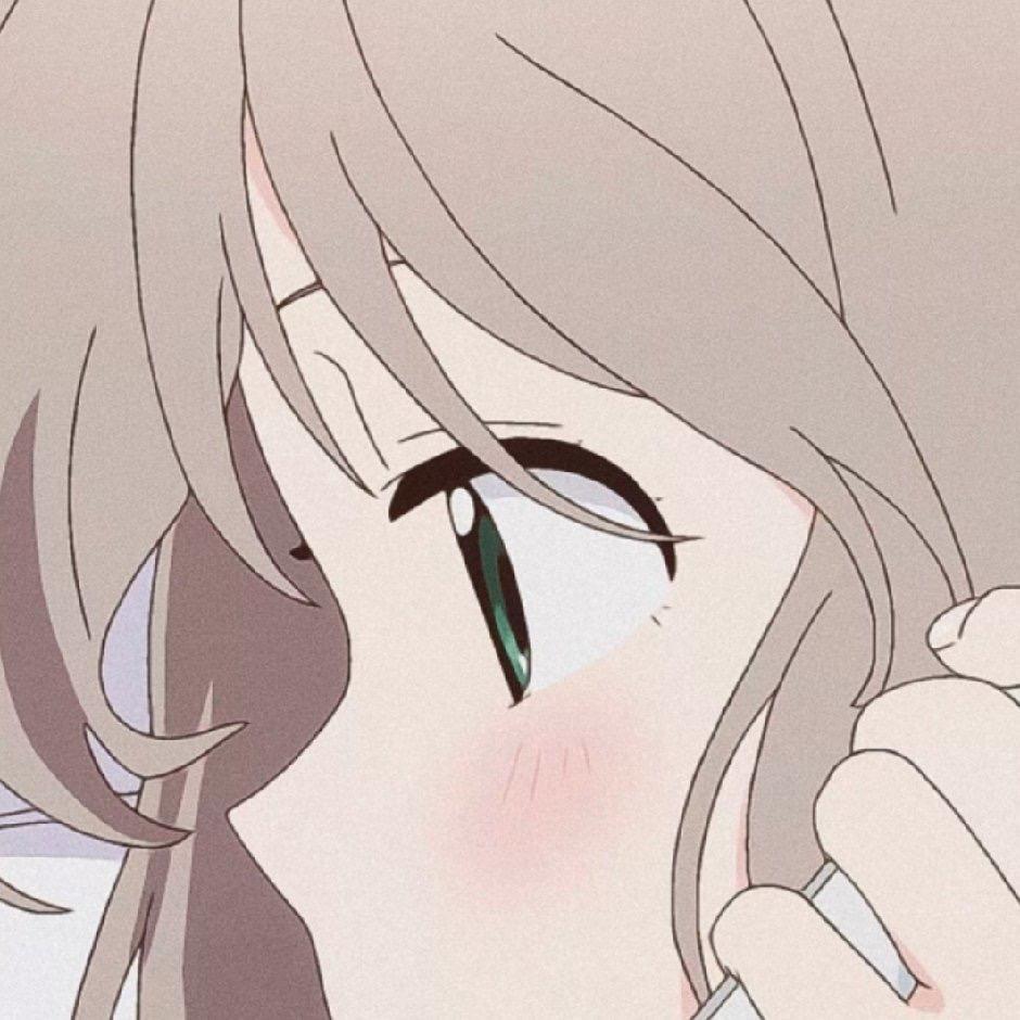 成佳晴.