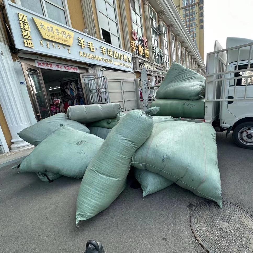 内蒙古大胡子羊绒围巾工厂