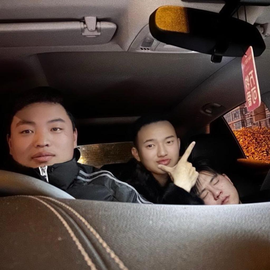 zhou的