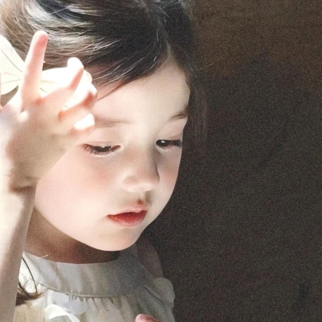 崔崔_