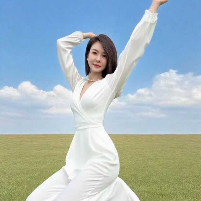 丽丽☪