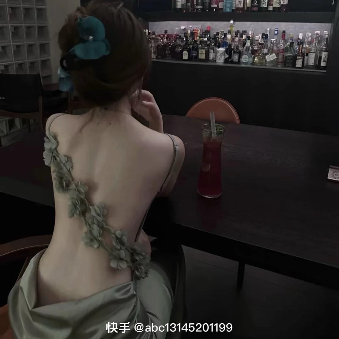 ,