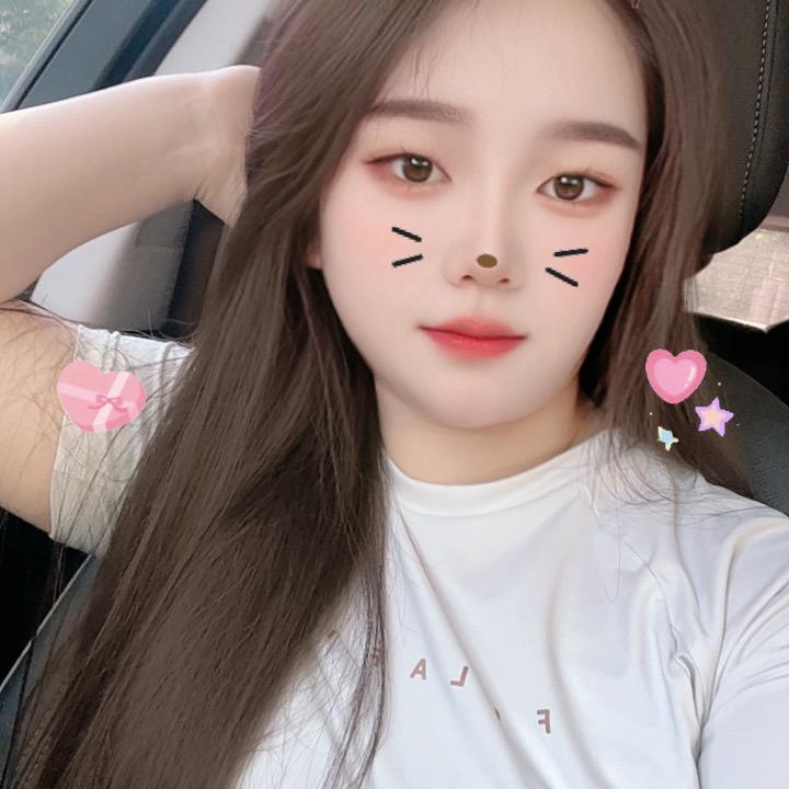 斐乐 🌸 DMY