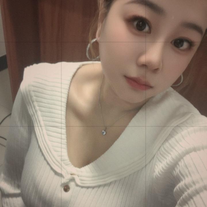 别捏我大脸ʚʕ̯•͡˔•̯᷅ʔɞ