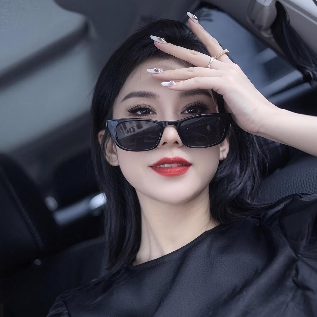 艾妮美甲美妆官方号