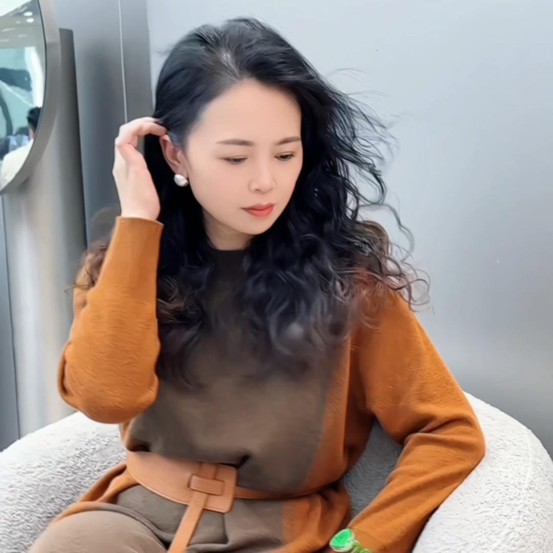 津城二姐