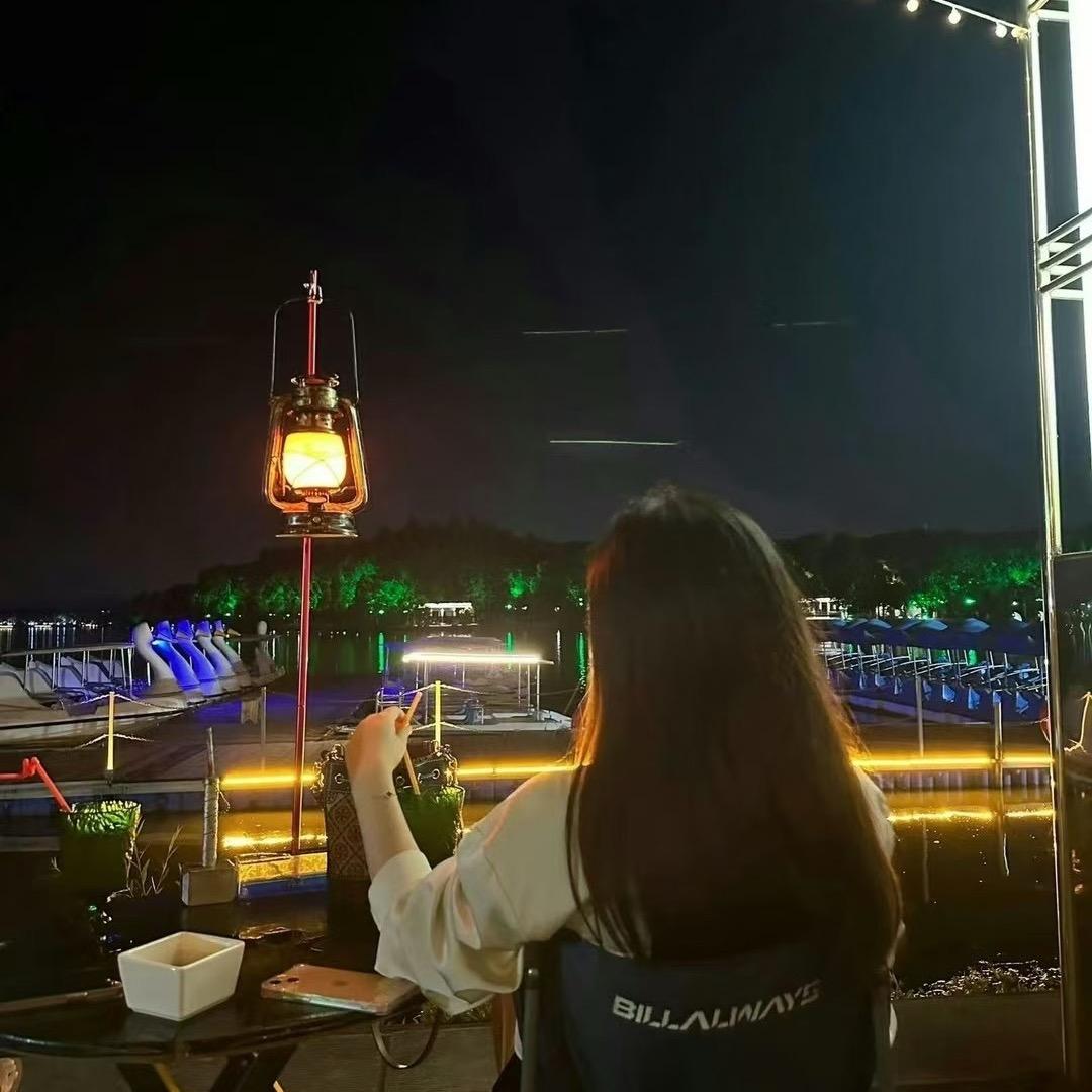 Ö耶ʟ̆̈ᴜ̆̈ᴄ̆̈ᴋ̆̈ʏ̆̈🧡