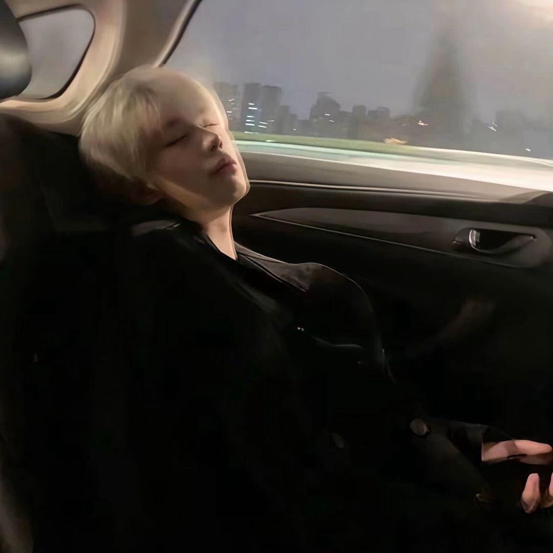 FLY九尾（点🥚主业）