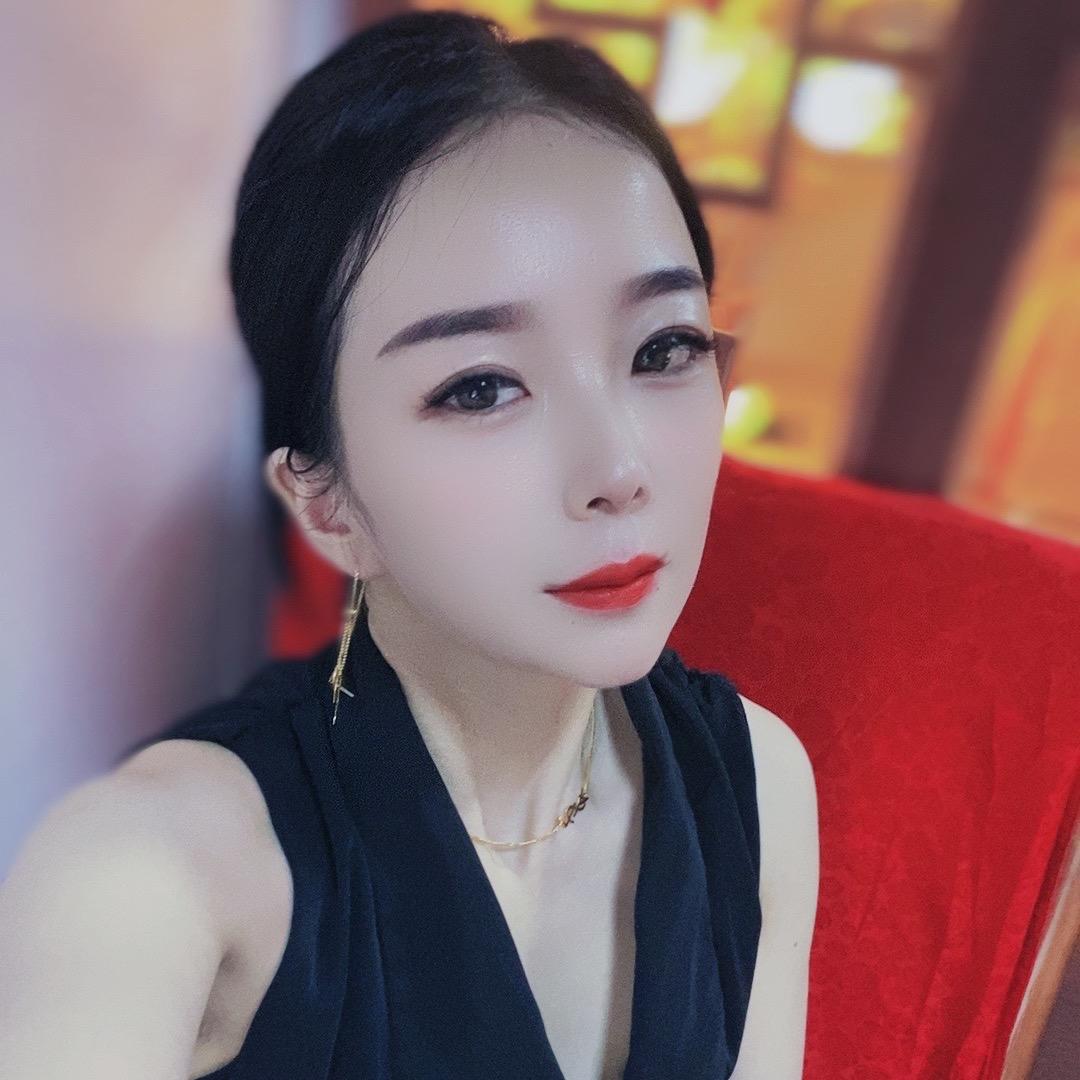 翠妮