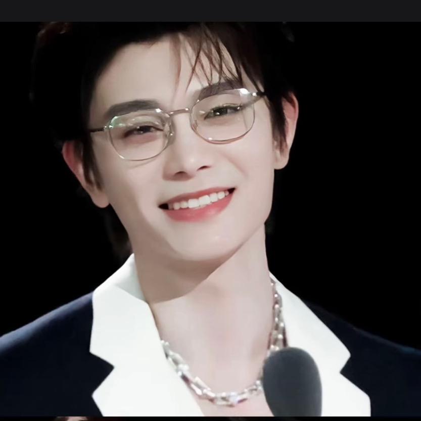 我终将落俗🍂🦈ˣʸ