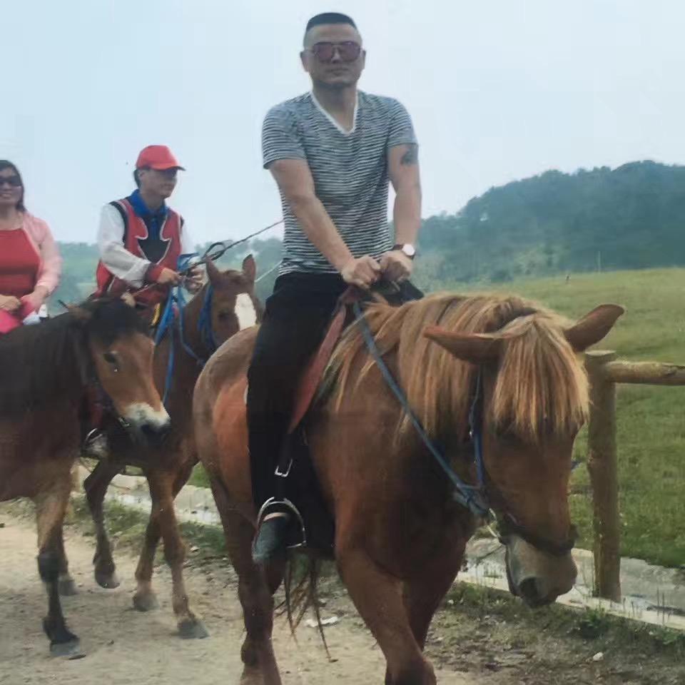 阔达照明-李-投光灯