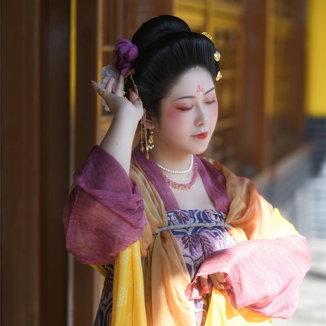 小黧Li（梨宝儿）