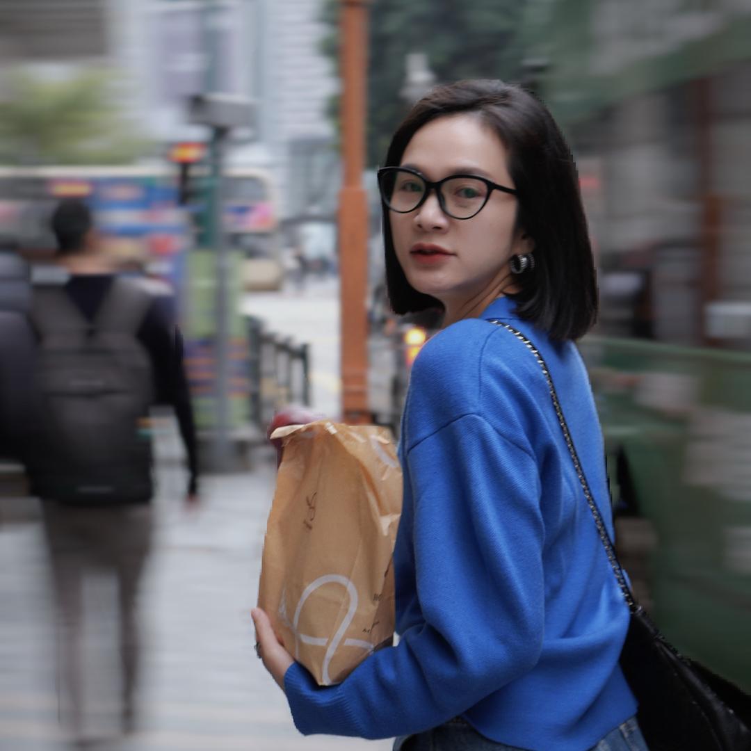卖包的李言蹊