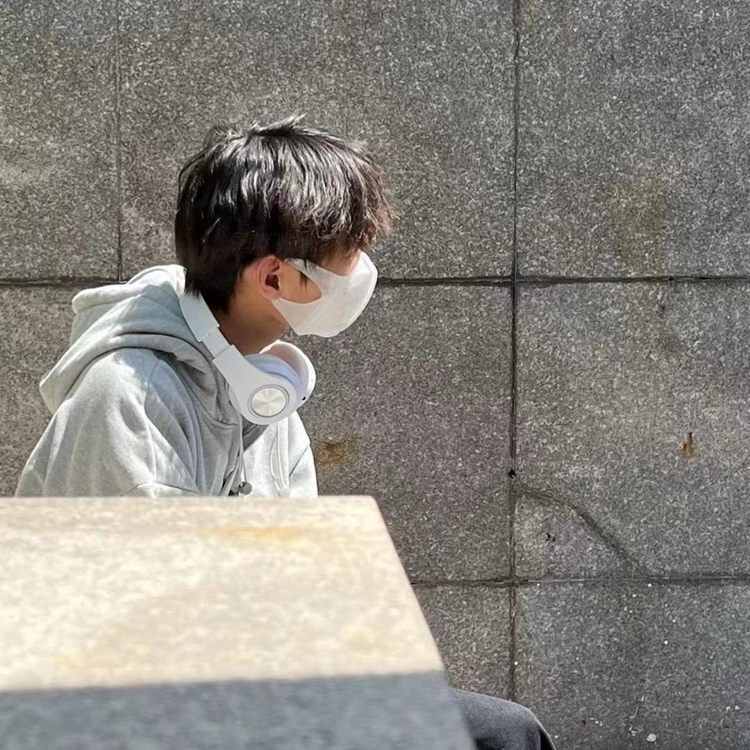 萬幸^